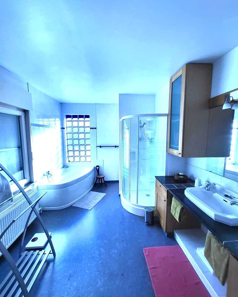 Never judge a book by it's cover... foto 14