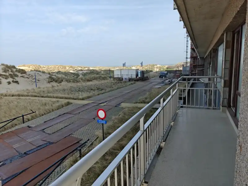 Te renoveren hoekappartement met groot terras – Residentie Twenty One, Oostduinkerke foto 6