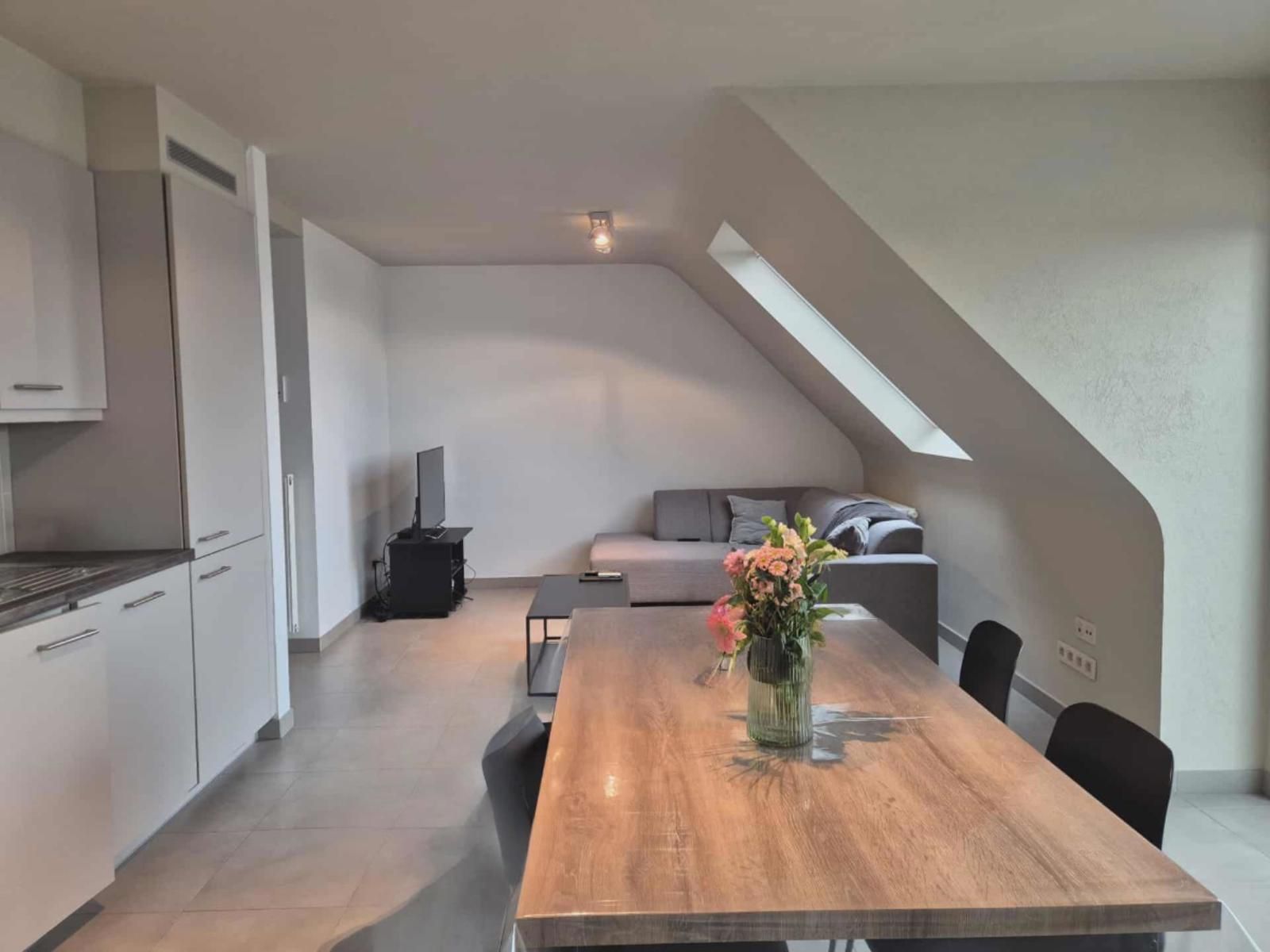 Energiezuinig appartement nabij centrum Lede foto 3