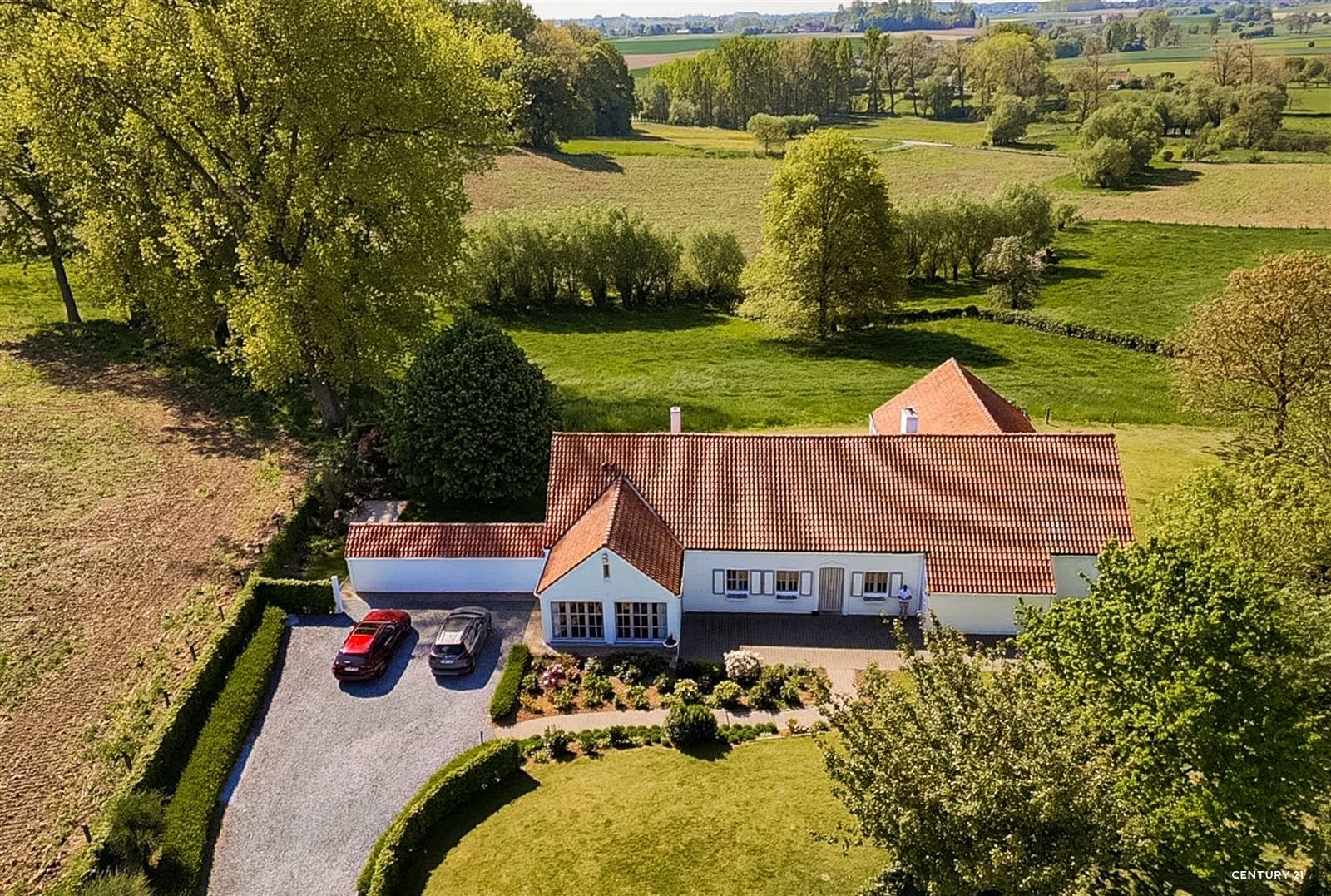 Landhuis met tuin en weide op +/-  78are foto 36