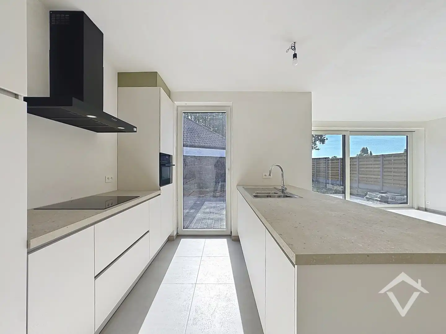 Alleenstaande nieuwbouwwoning met 3 slaapkamers en carport te Koekelare  foto 5