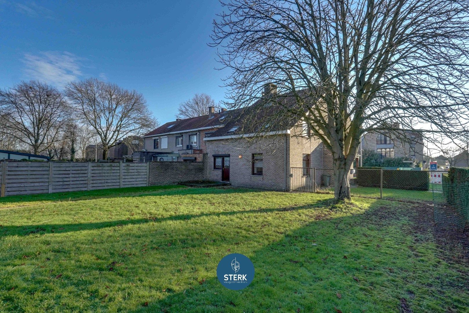 OP TE KNAPPEN GEZINSWONING MET VEEL POTENTIEEL NABIJ MAASTRICHT !  foto 3