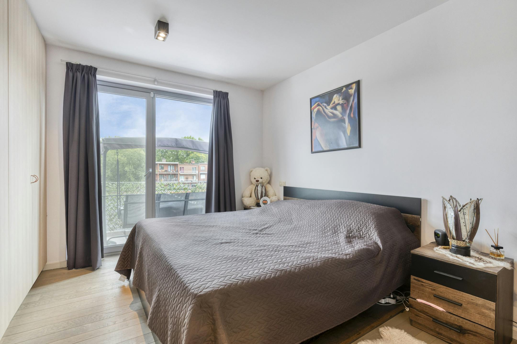 Ruim appartement met 2 slpk en garage te koop in Brasschaat foto 13