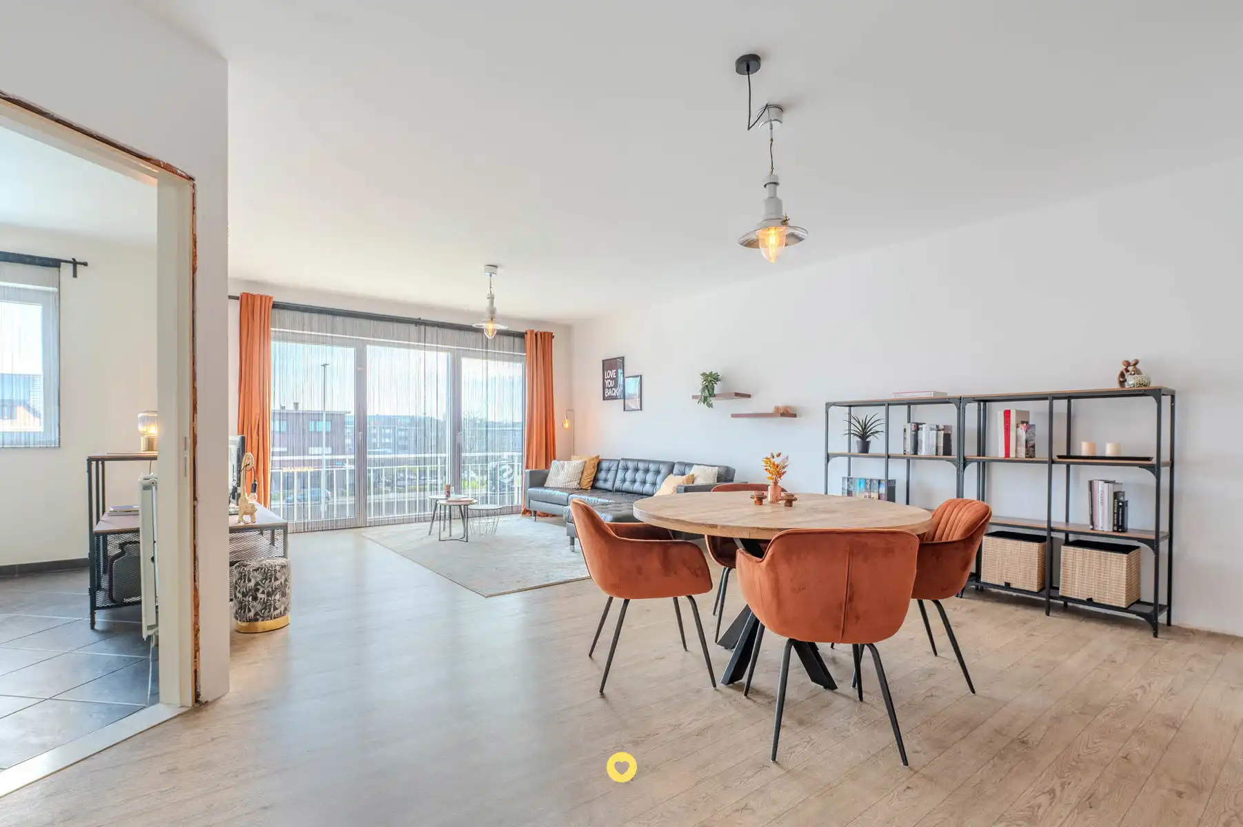 Instapklaar appartement van 125 m2 met 2 SLK en terras + garage foto {{pictureIndex}}