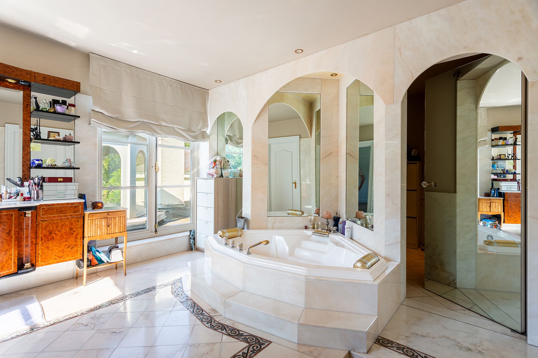 Exclusieve villa op 1.1ha met binnenzwembad, spa en lift  foto 38