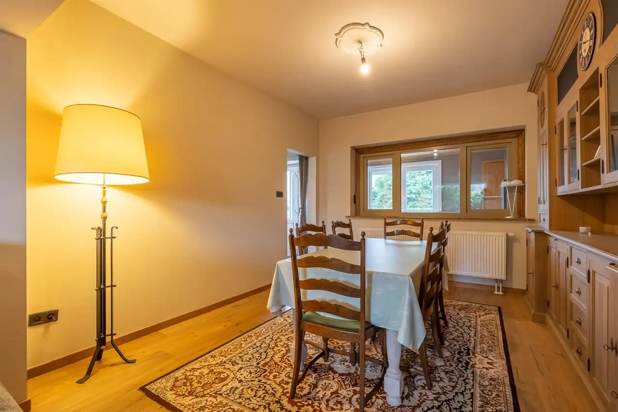 Gunstig gelegen woning met 3 slpk, tuin, carport, garage foto 4