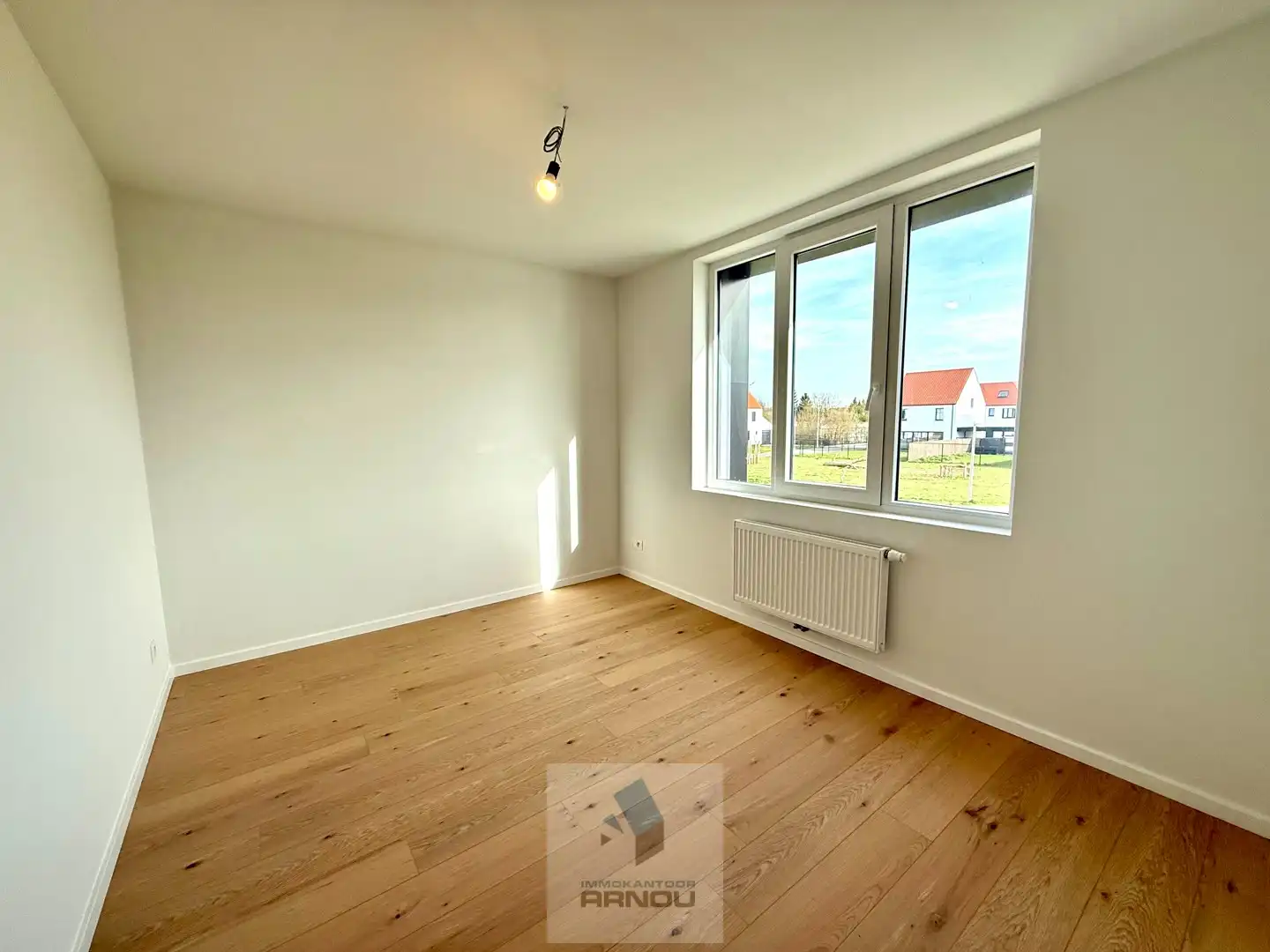 Nieuwbouwwoning met 3 slaapkamers, tuin en carport foto 16