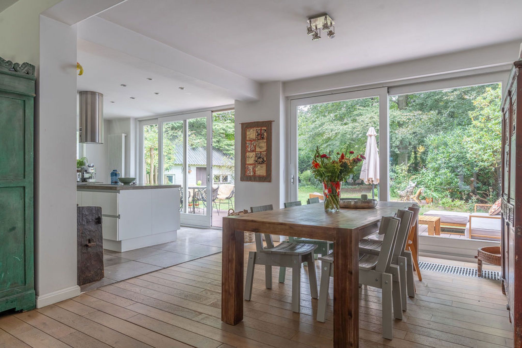 Charmante woning met 4 slpks op knap perceel van 1.165 m² foto 10