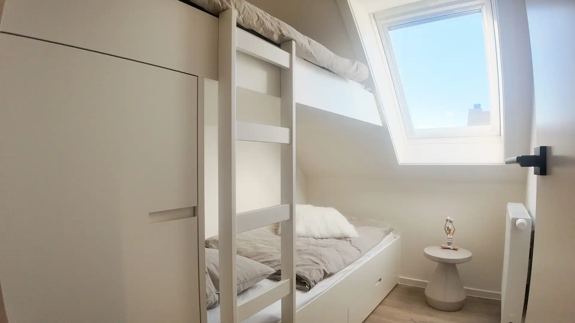 Stijlvolle duplex met twee terrassen nabij de zeedijk foto 11