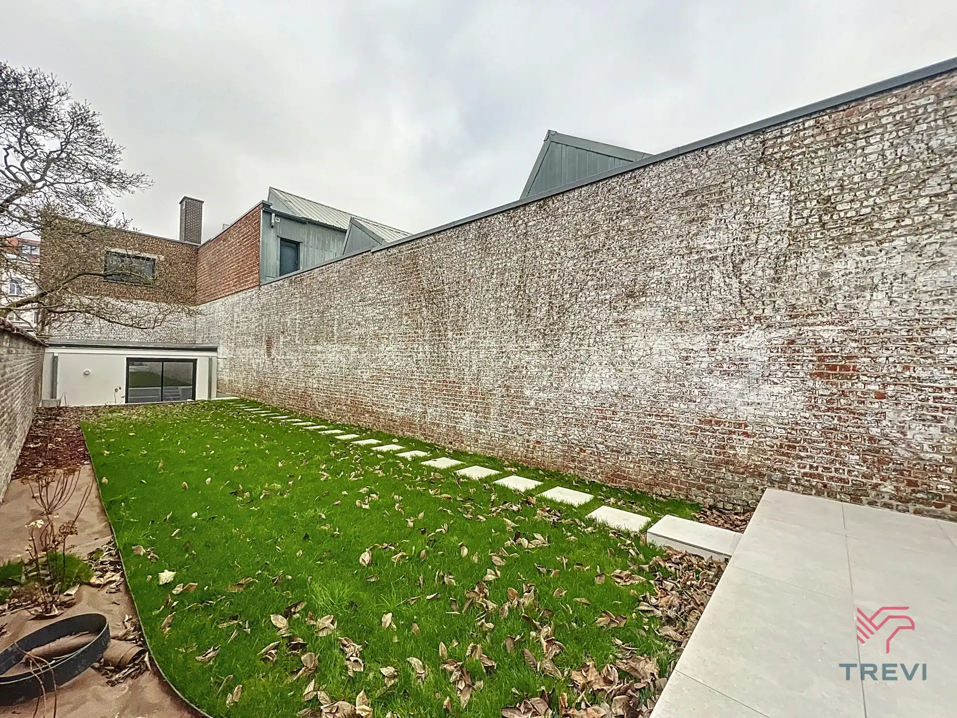 Schitterend huis met 5 slaapkamers en tuin  foto 30