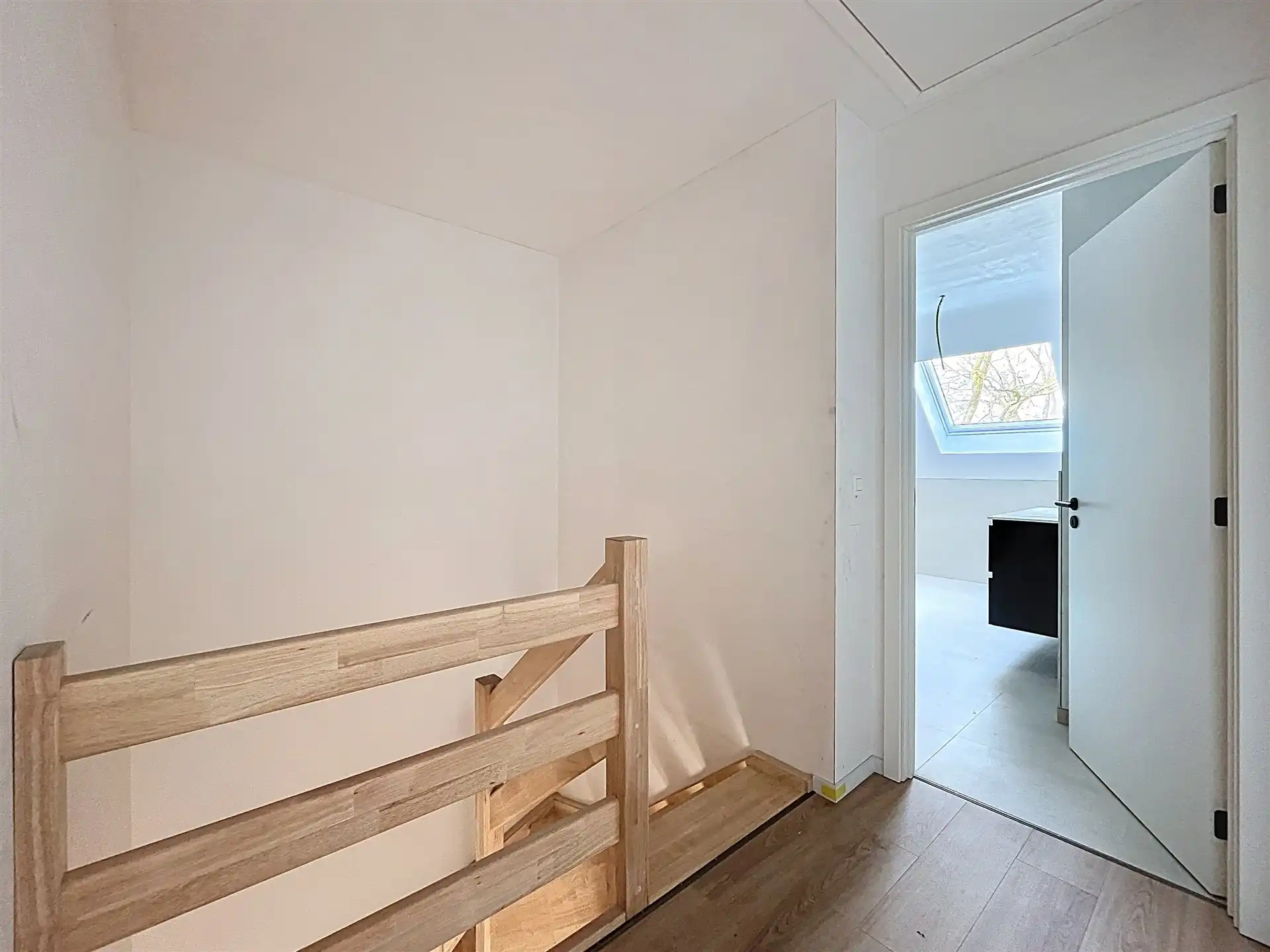 Prachtige Nieuwbouwwoning met 4 slaapkamers en 2 badkamers! foto 15