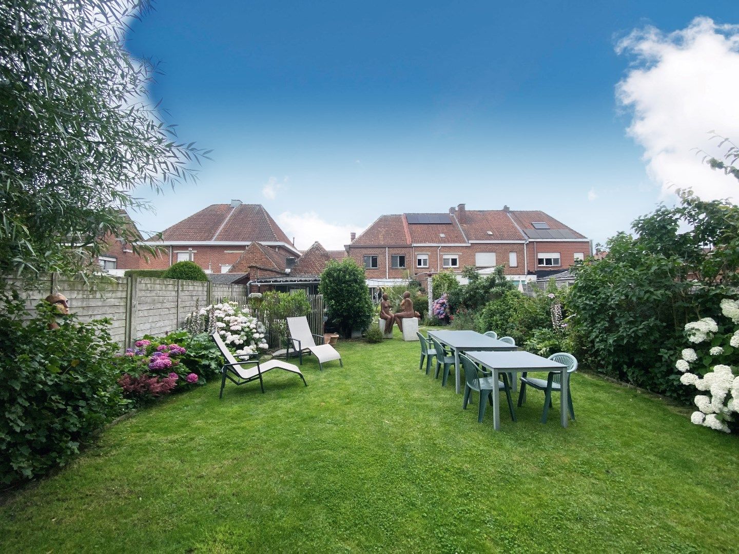 RUSTIG GELEGEN HOB MET 2 GROTE SLPKS (3 MOGELIJK), RUIME TUIN EN GARAGE foto 13