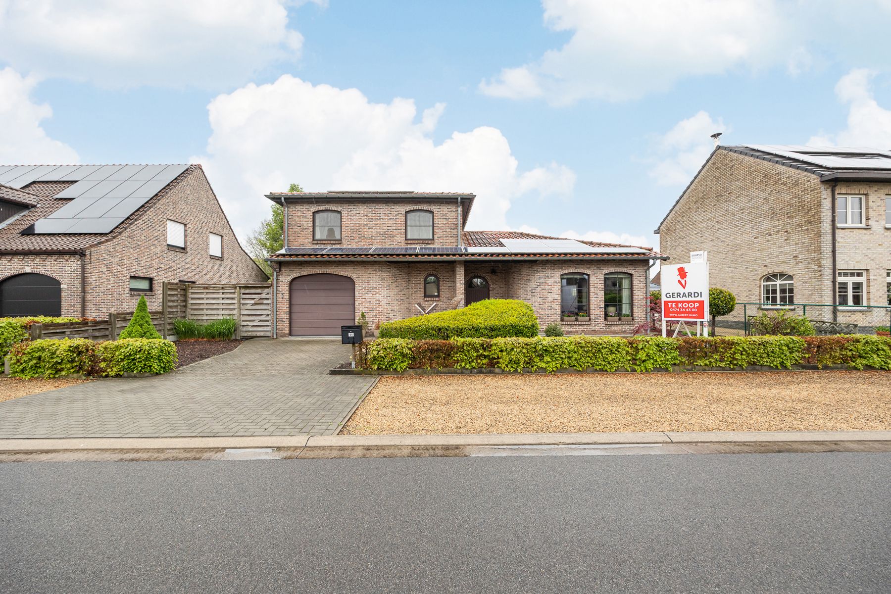 Woning met 2 slaapkamers en garage op 557 m2 grond foto 5