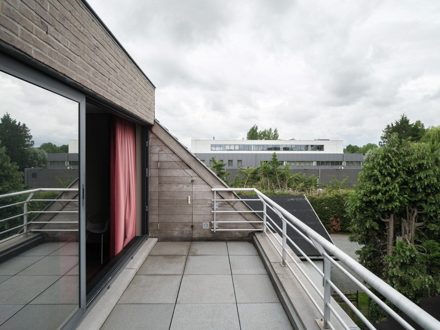 Uniek medisch vastgoed in hartje Sint-Martens-Latem – Instapklaar & professioneel uitgerust foto 28