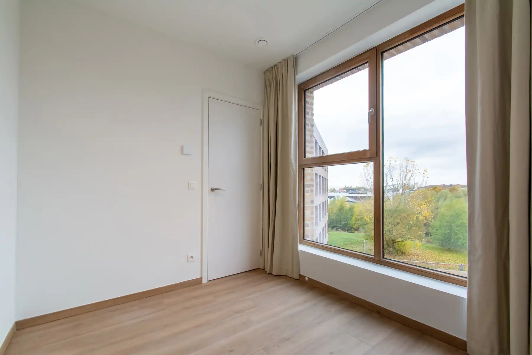 Rustig, gemeubeld en comfortabel 2slpk app. met mooi terras  foto 8
