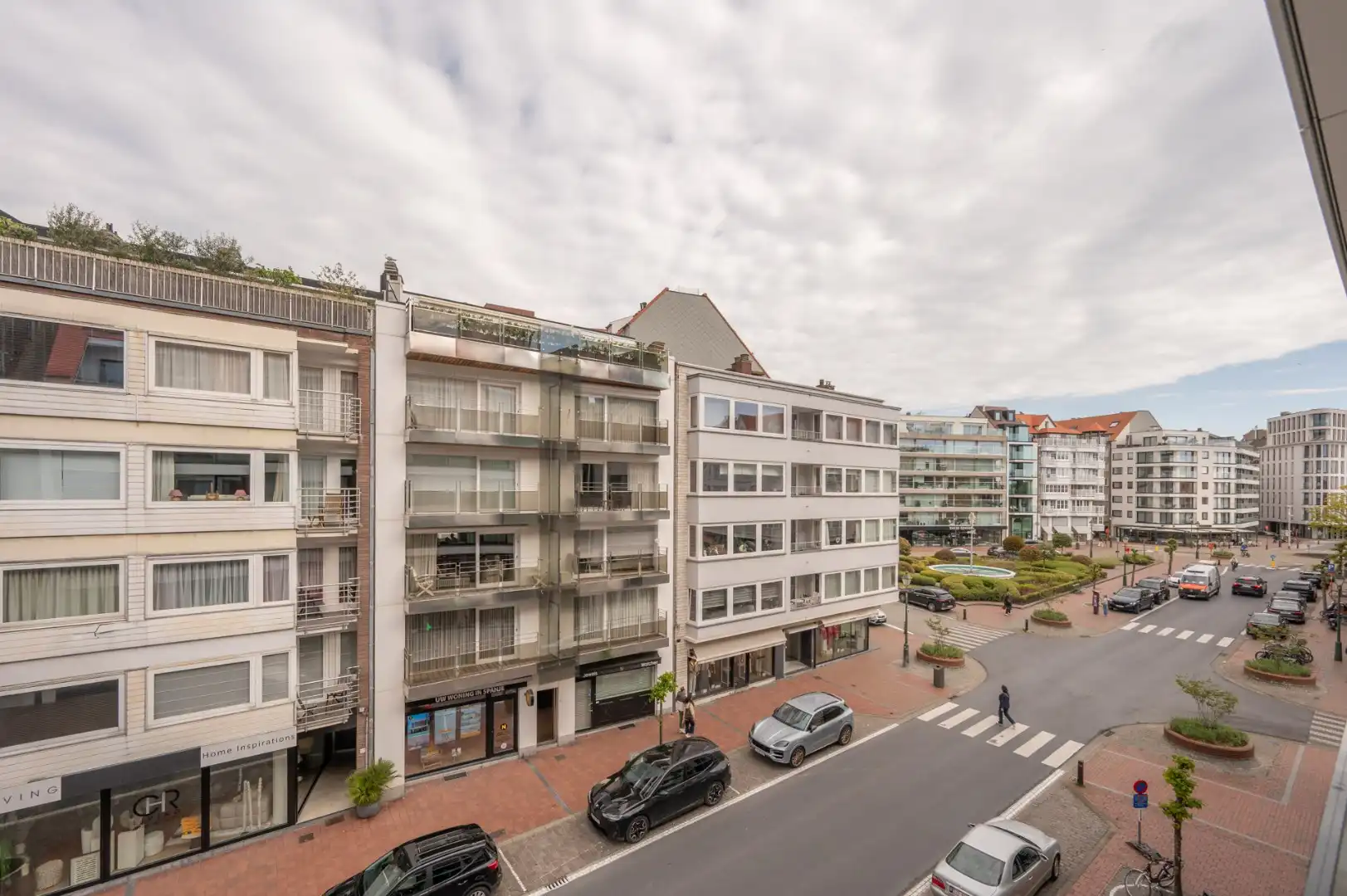 Studio op toplocatie met zicht op het Driehoeksplein foto 2