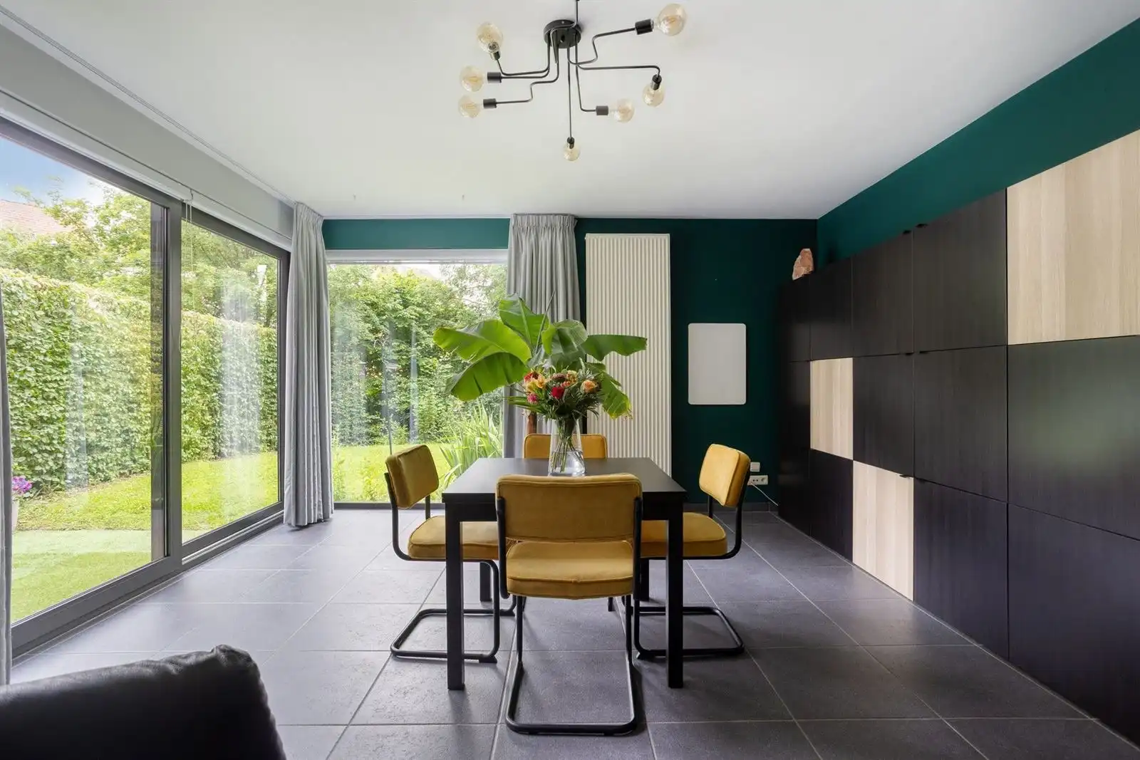 Gelijkvloers appartement met 2 slaapkamers en tuin, kelder & staanplaats foto 4