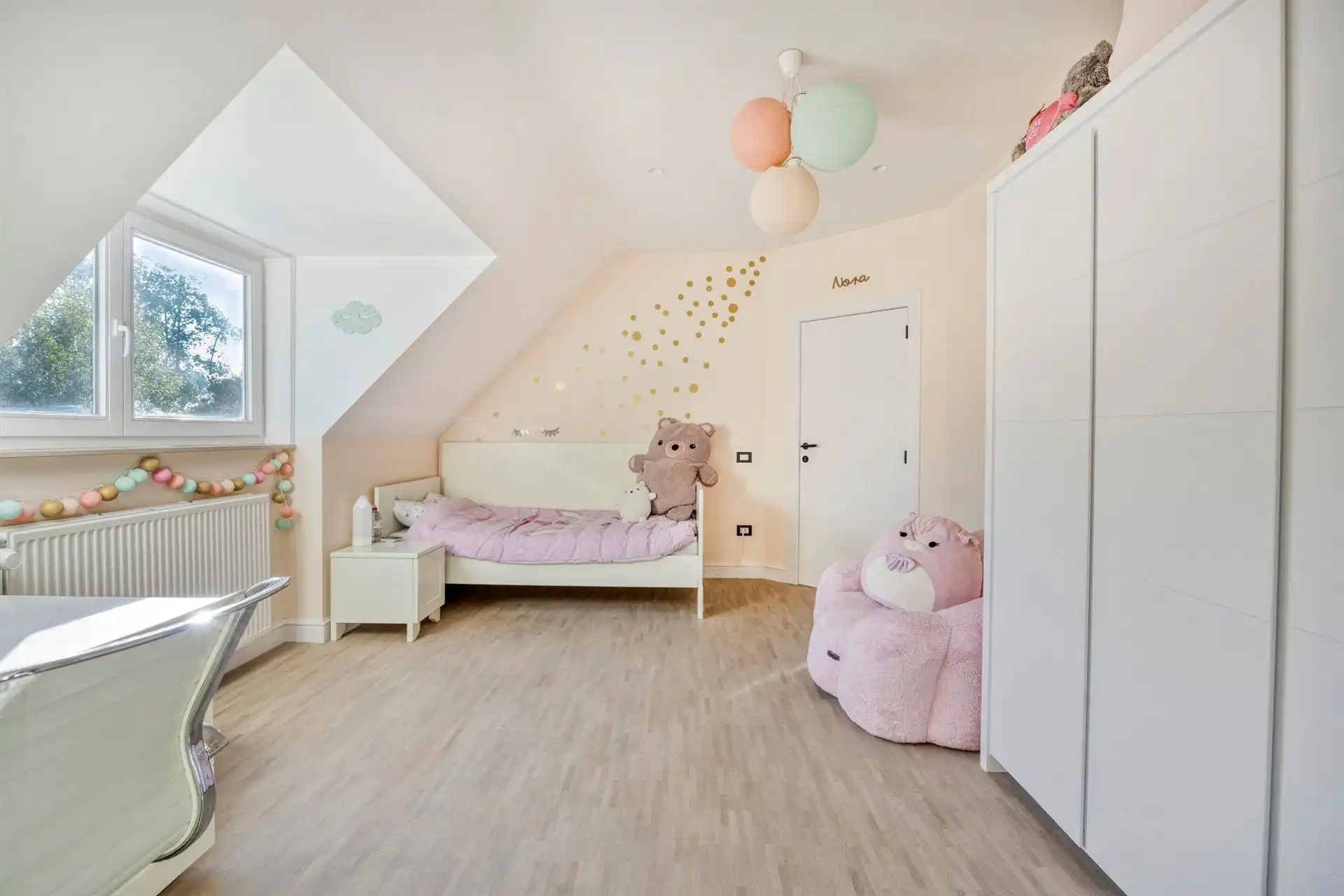 Prachtig gerenoveerde villa met 4 à 5 slpks en zwembad te Schilde foto 23
