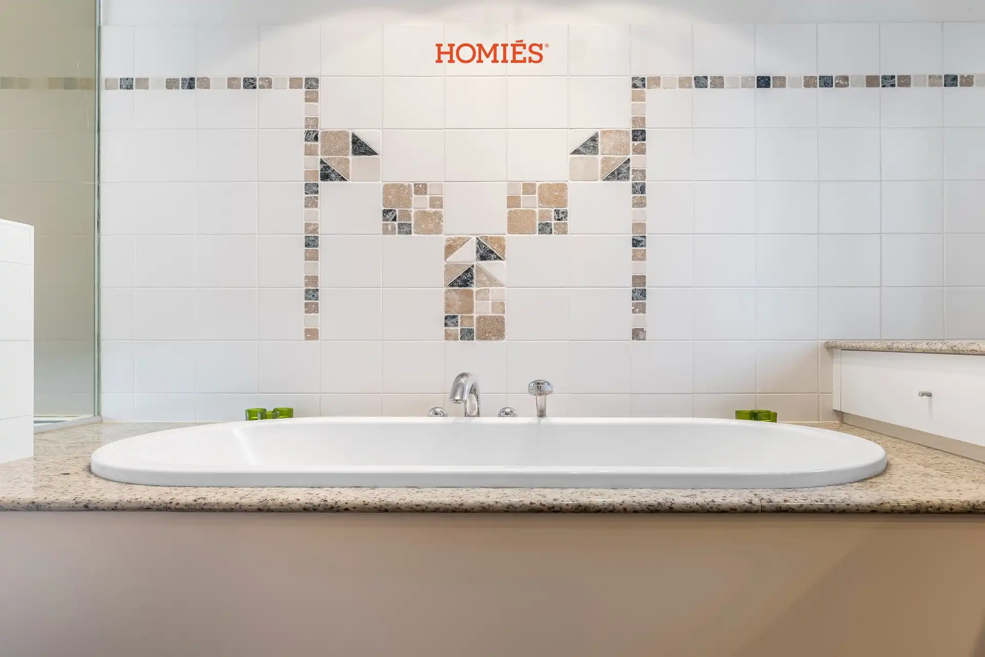 Karaktervolle hoeve met grote tuin en zwembad foto 19