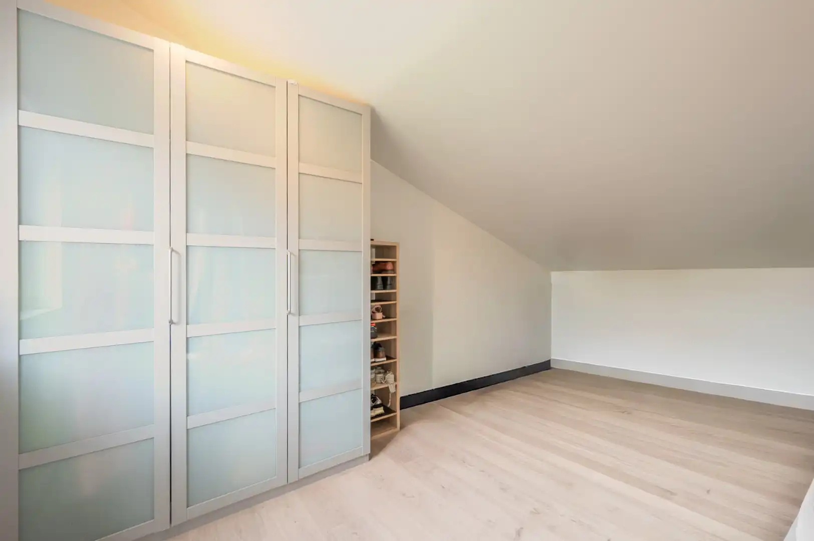 Instapklaar duplex appartement met ruim zonneterras op topligging in Brugge! foto 10