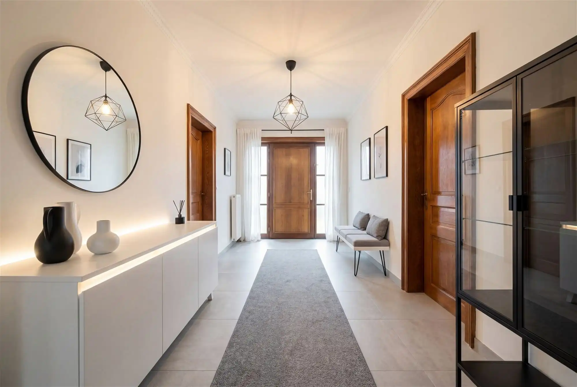 Ruime villa met 5+1 slaapkamers en kelder van 140m² foto 2