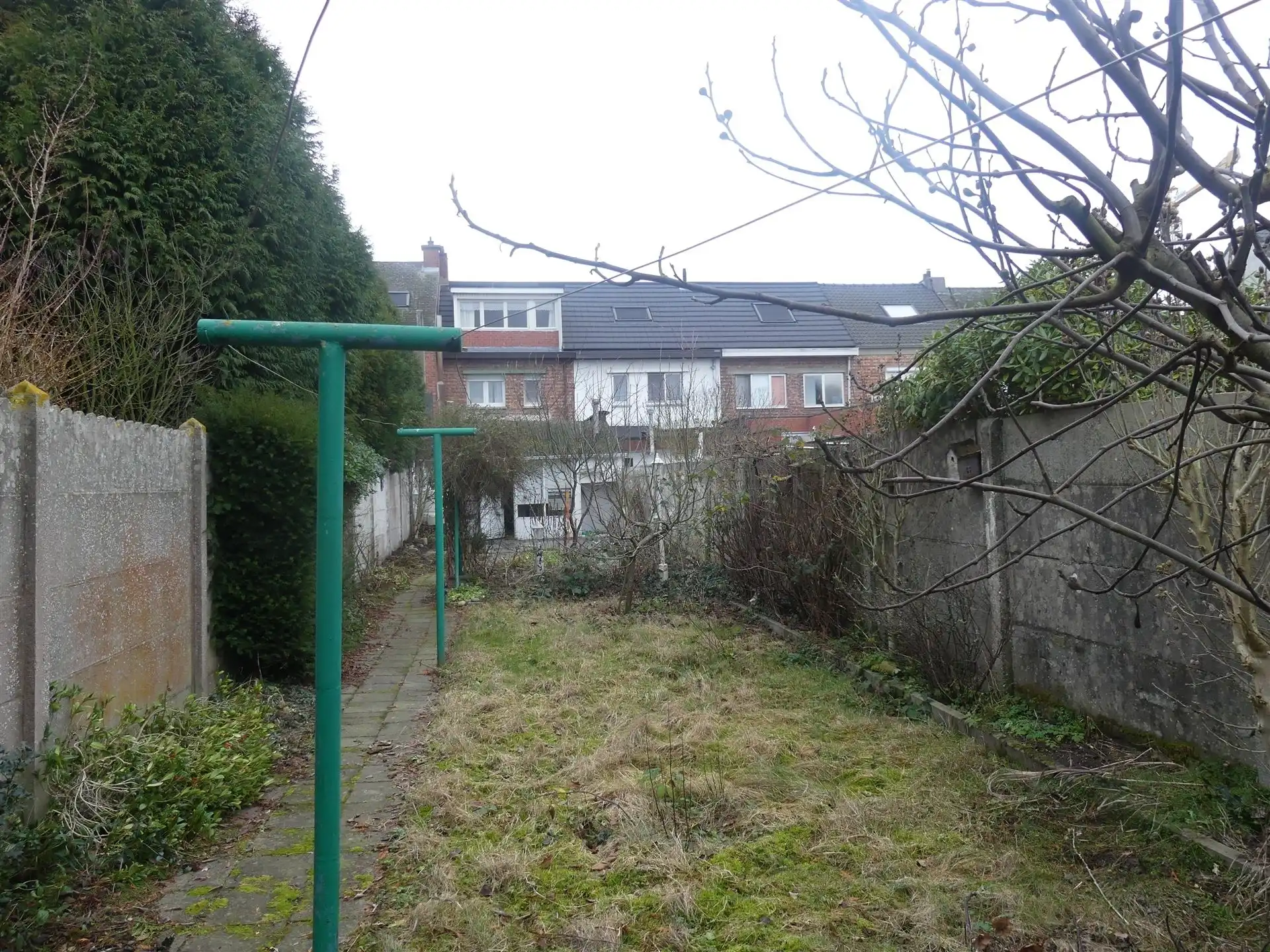 Gunstig gelegen woonhuis met garage! foto 13