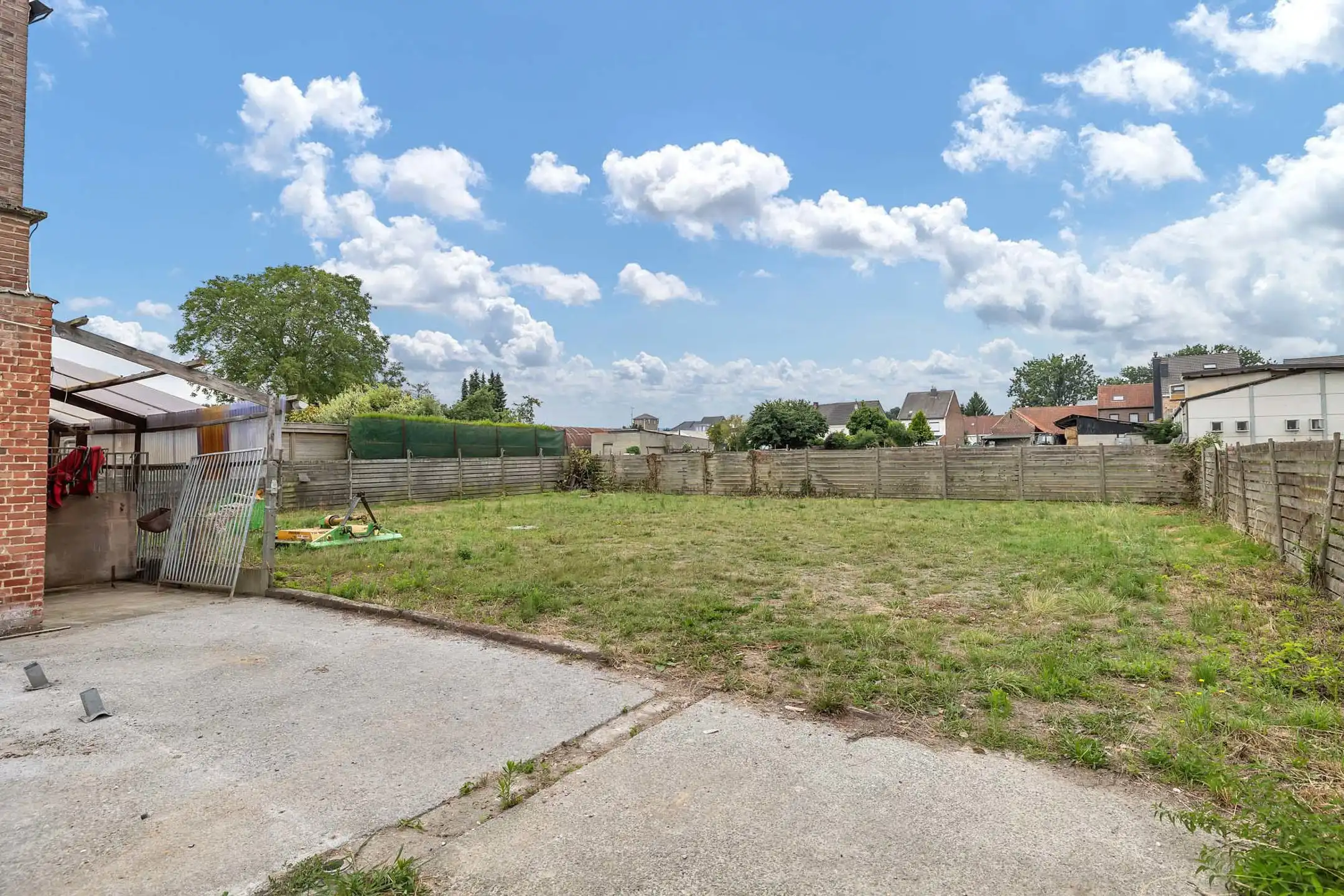 Handelswoning met ruime garage  foto 24