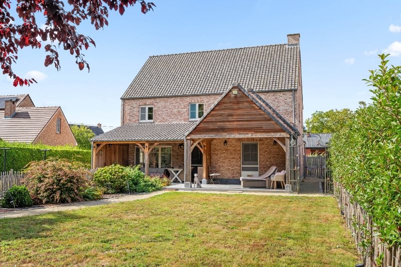 Villa van 319m² in pastorale stijl op 10a16ca foto 2