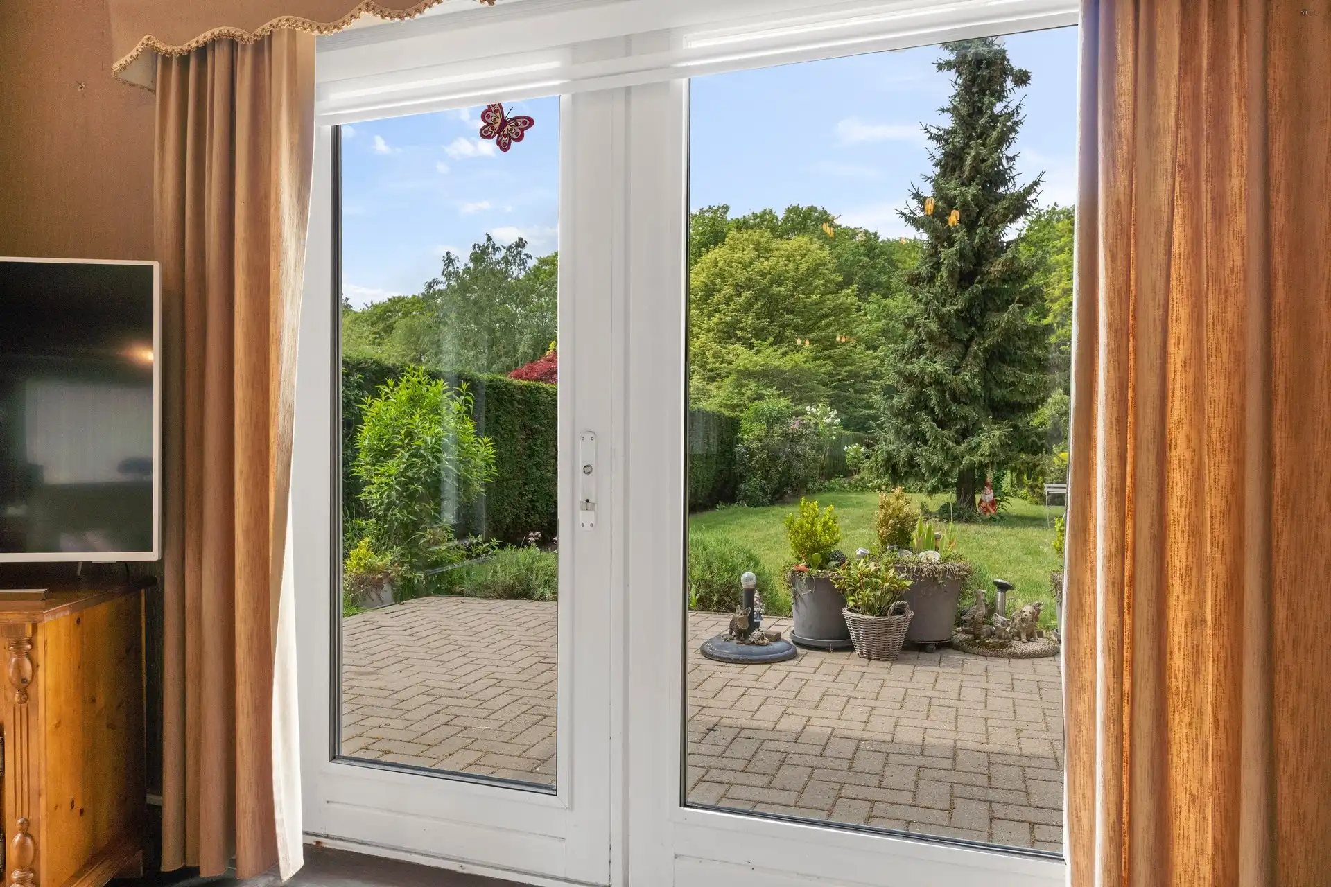 Te renoveren open bebouwing in het groen foto 8