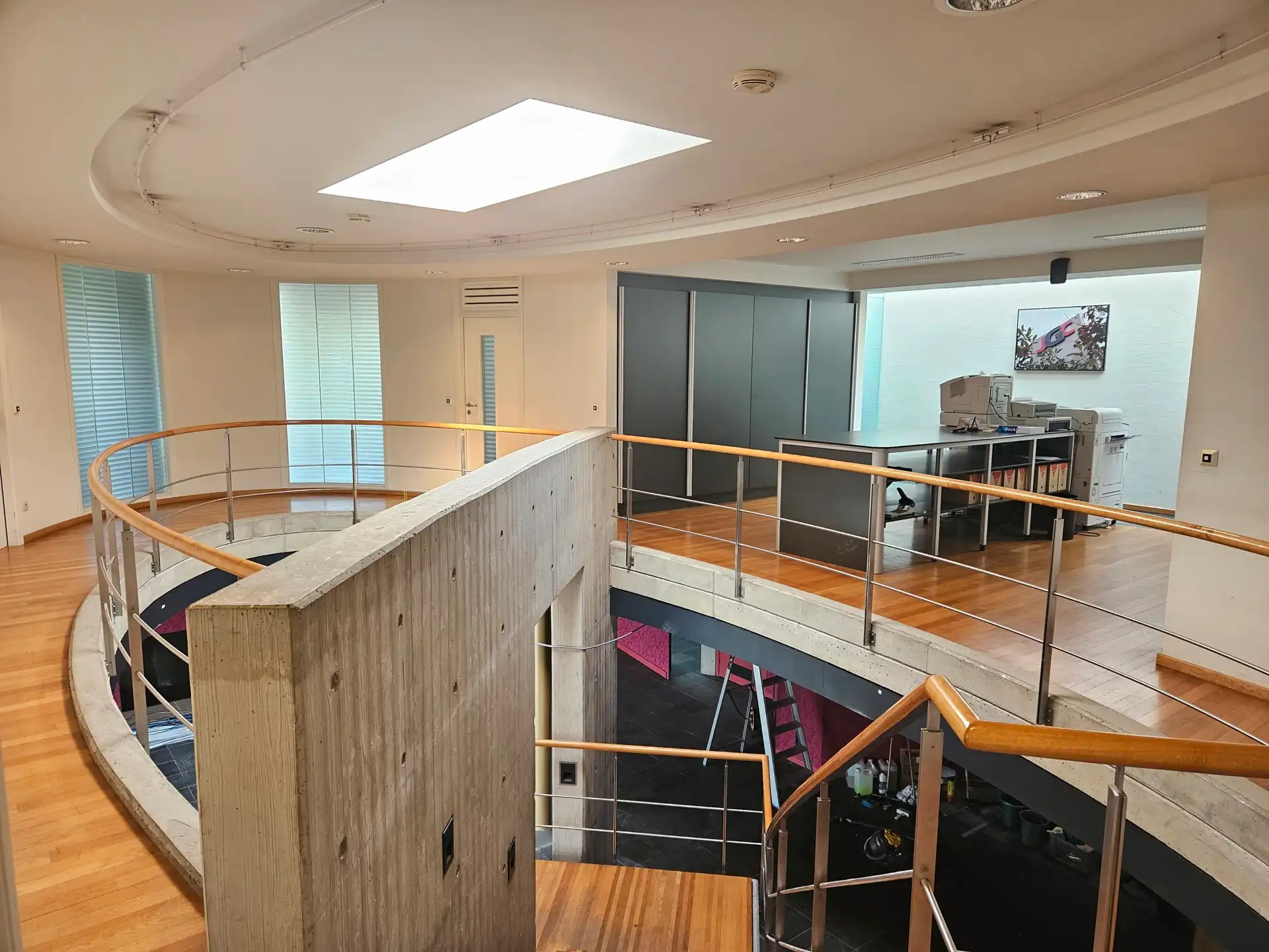 SEMI-INDUSTRIEEL GEBOUW OP ZICHTLOCATIE foto 9