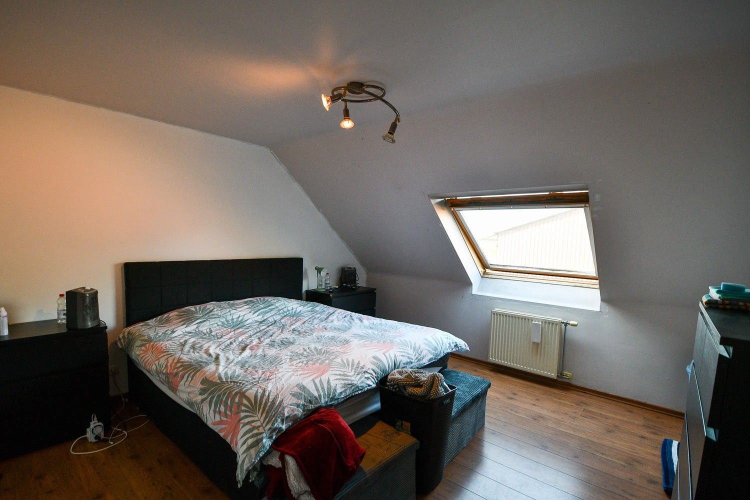 Halfopen bebouwing met inpandige garage met 3 slaapkamers foto 9