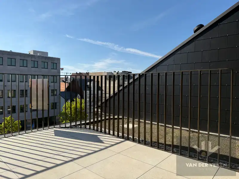 LICHTRIJK NIEUWBOUWAPP MET 2 SLPK NABIJ QUARTIER BLEU EN STADSCENTRUM foto 5