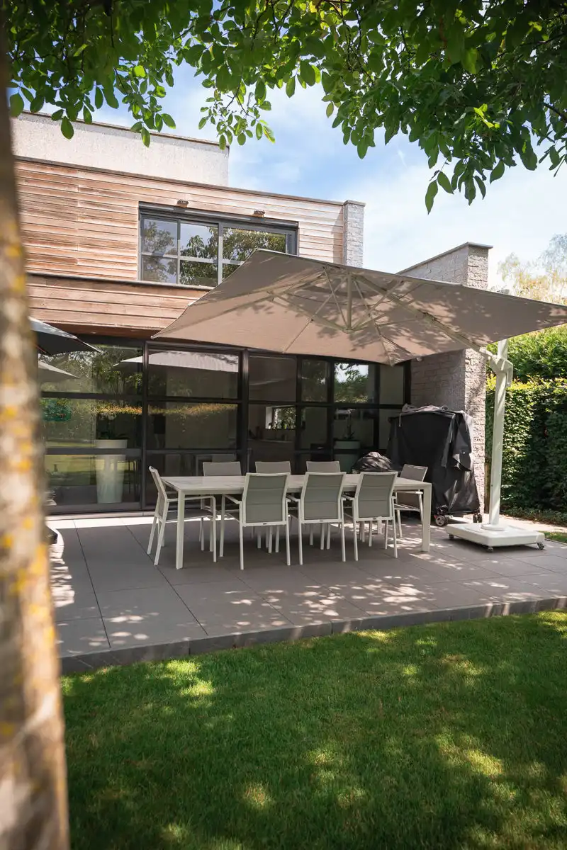Stijlvolle, eigentijdse woning op een ruim perceel foto 51