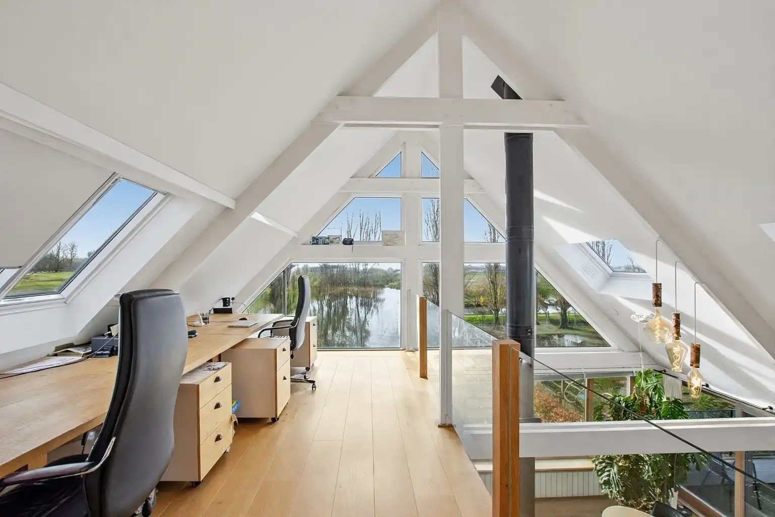 Restaurant met privéwoning en 2 B&B-kamers op 4.370 m² foto 21