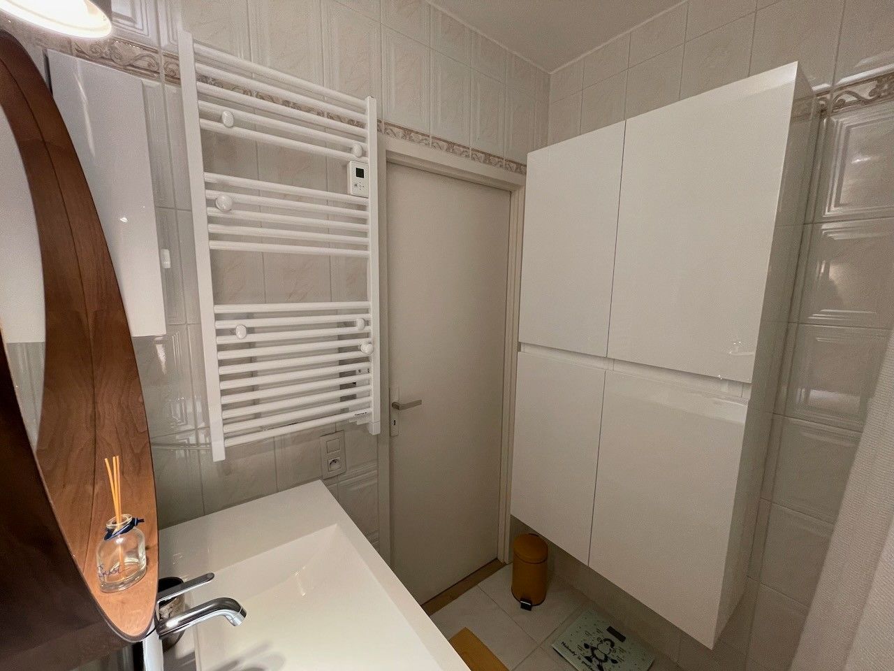 Genk, Weg naar As 119 bus 81: Instapklaar appartement met 3 slaapkamers, 2 terrassen (ZW & NW) in residentie Karekiet. foto 19