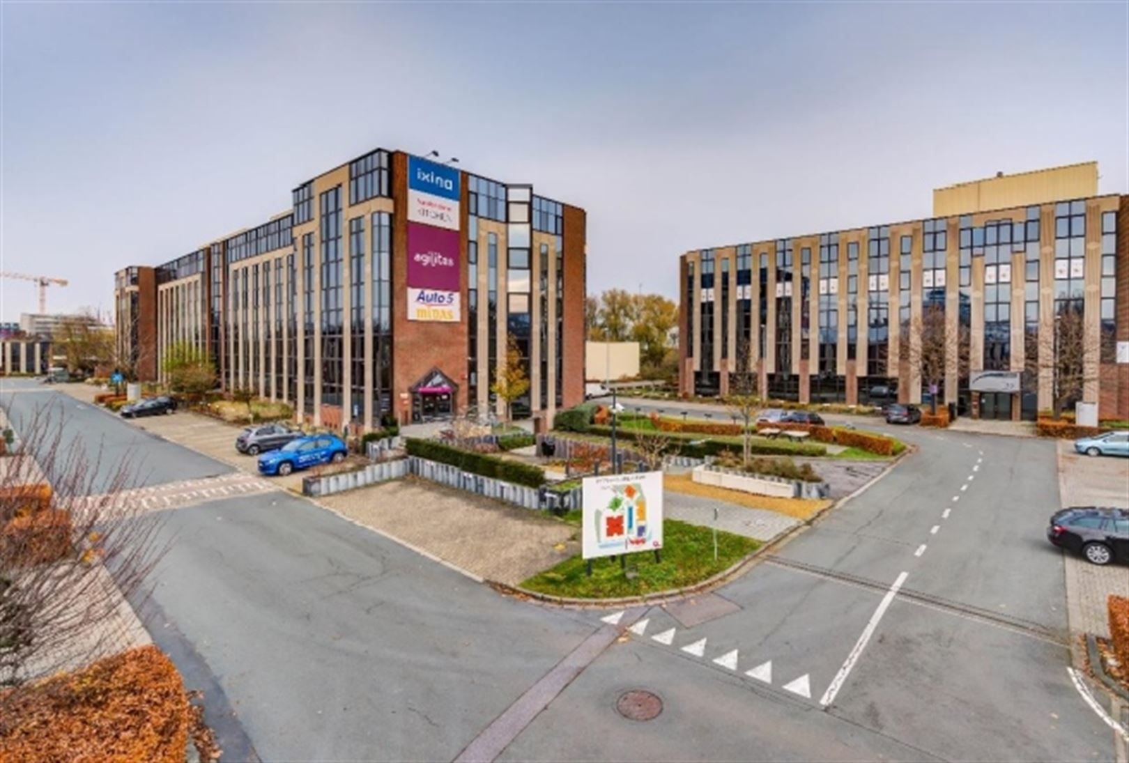 PAEPSEM BUSINESS PARK: vanaf 59 m² tot 800 m² foto {{pictureIndex}}