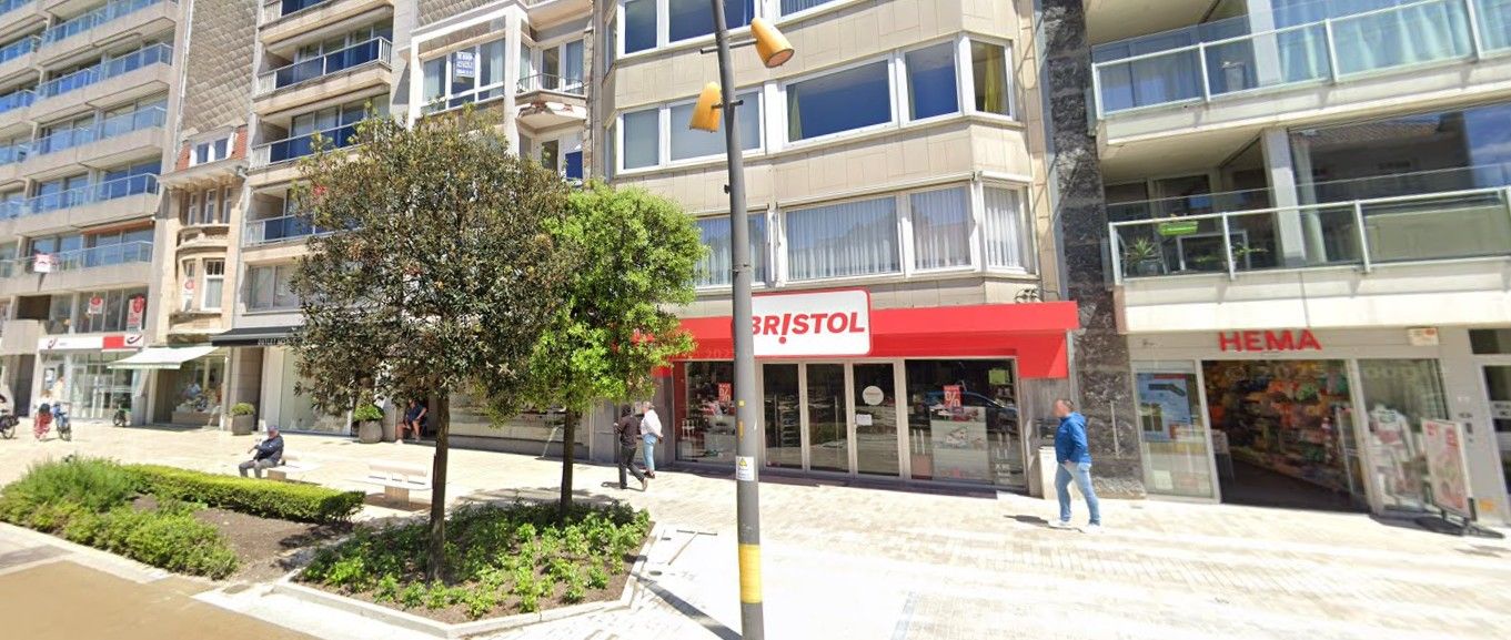 Commercieel gelijkvloers te huur – toplocatie in hartje De Panne foto 3