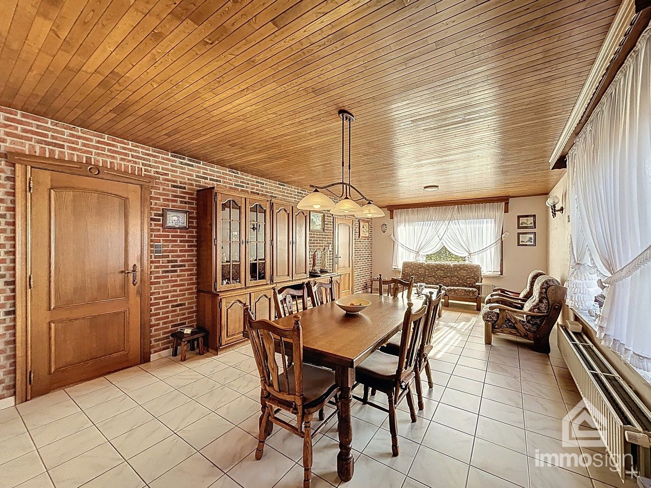 Charmante en ruime gezinswoning te Hamont met 3 slaapkamers op perceel van 11a07ca! foto 10