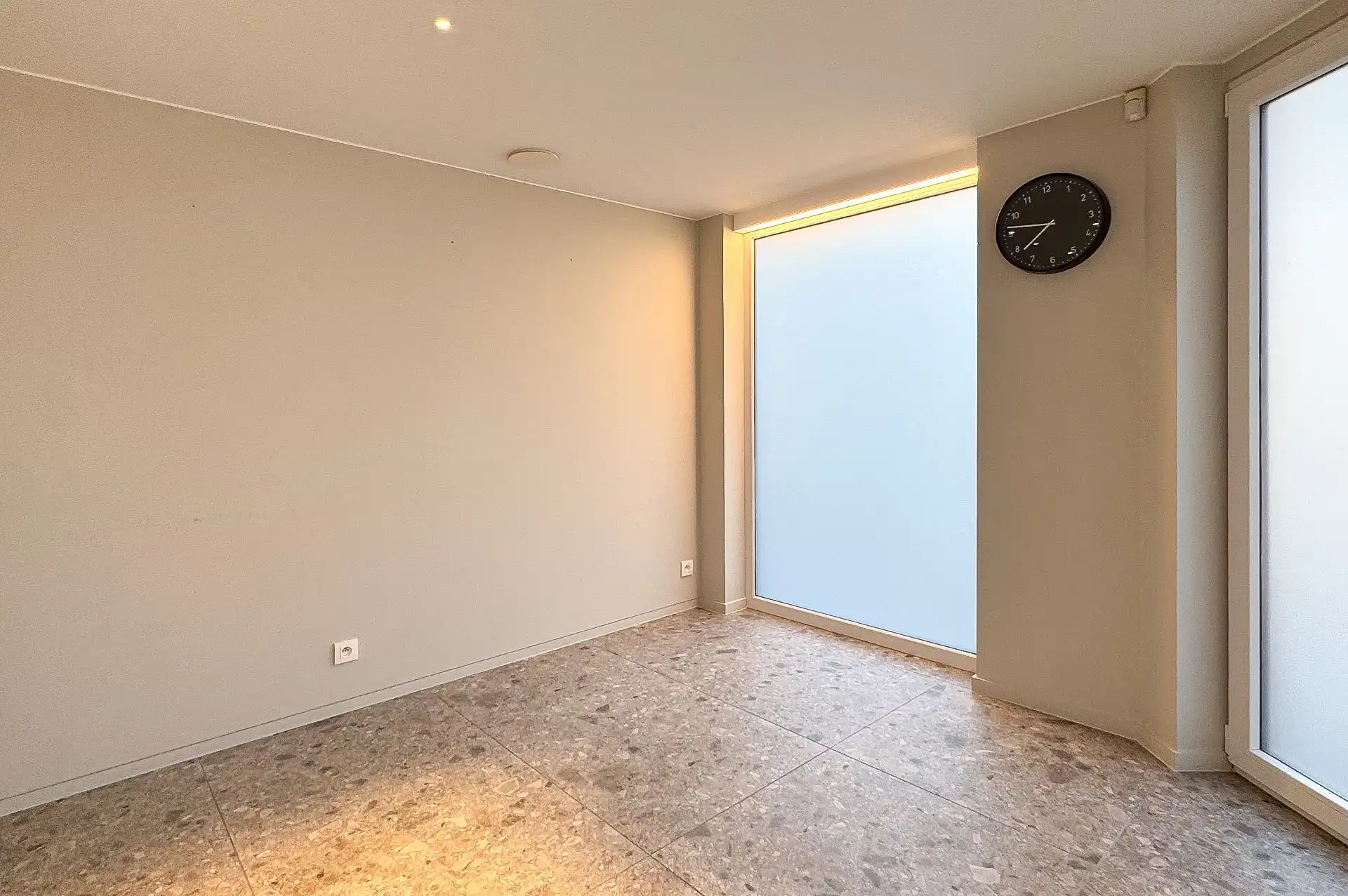 Gelijkvloers appartement aan de Grote Markt in Blankenberge foto 9