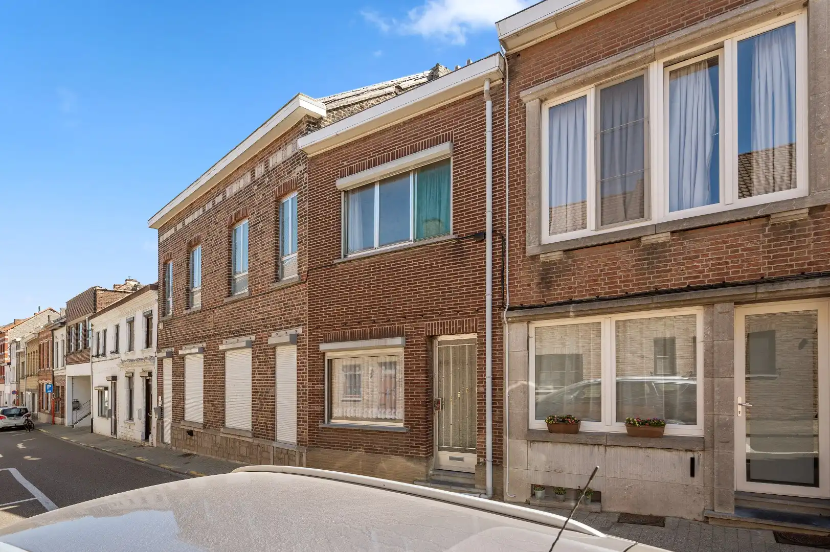 Op te frissen rijwoning op een goede locatie te Tienen foto 3