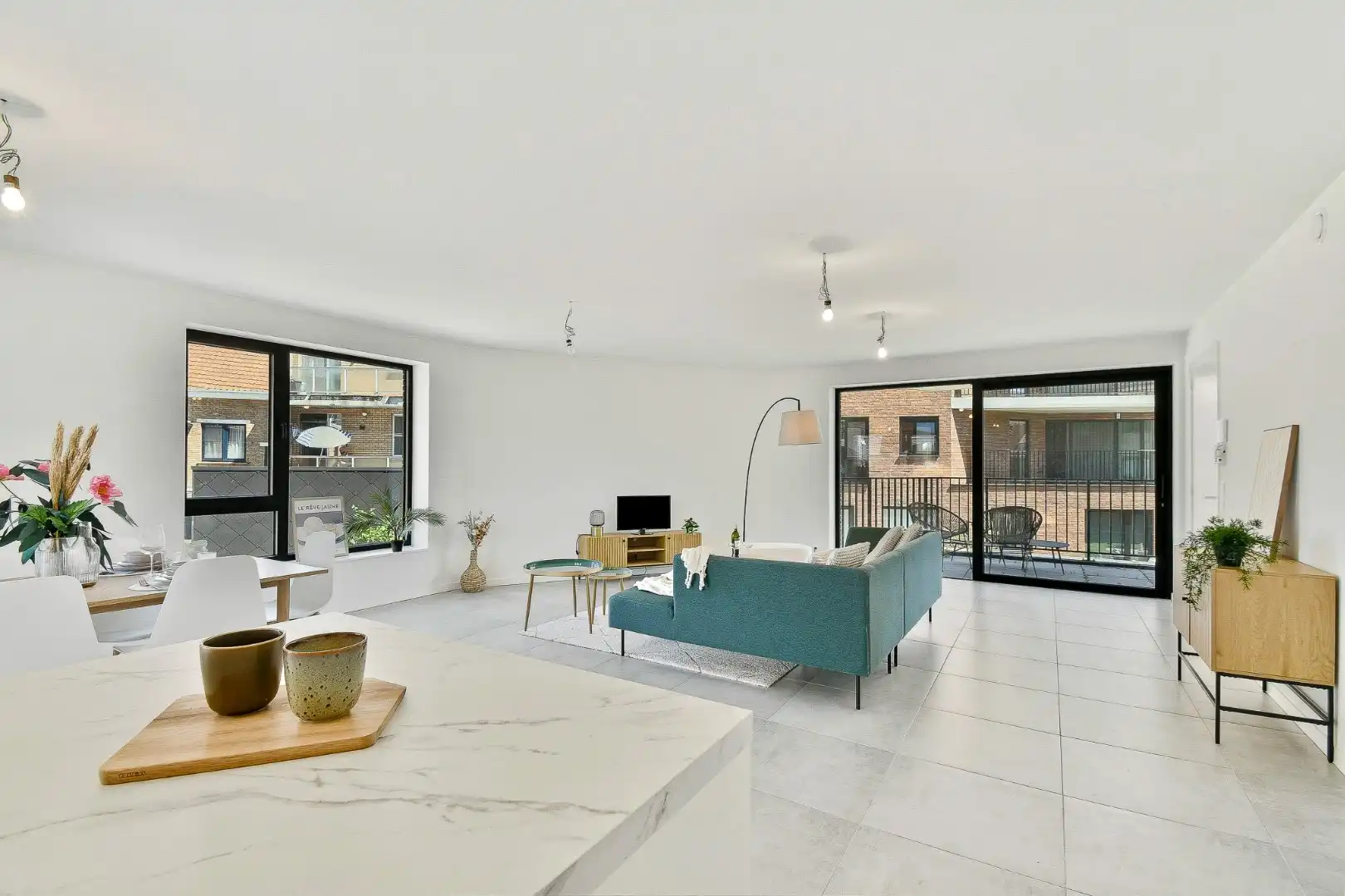 Stijlvol en energiezuinig wonen in hartje Gistel foto 4