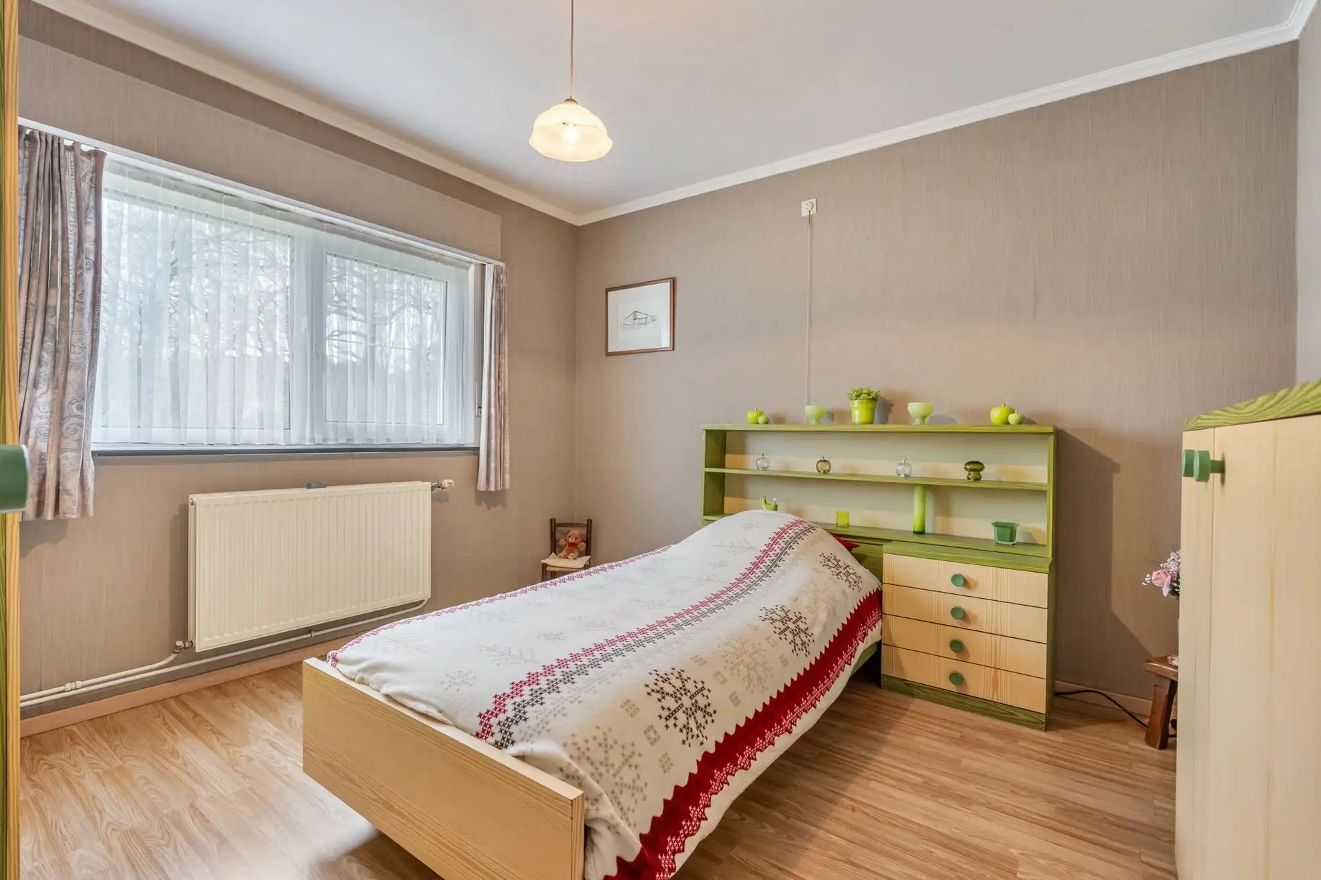 Vrijstaande eengezinswoning met bijhorende gronden foto 19