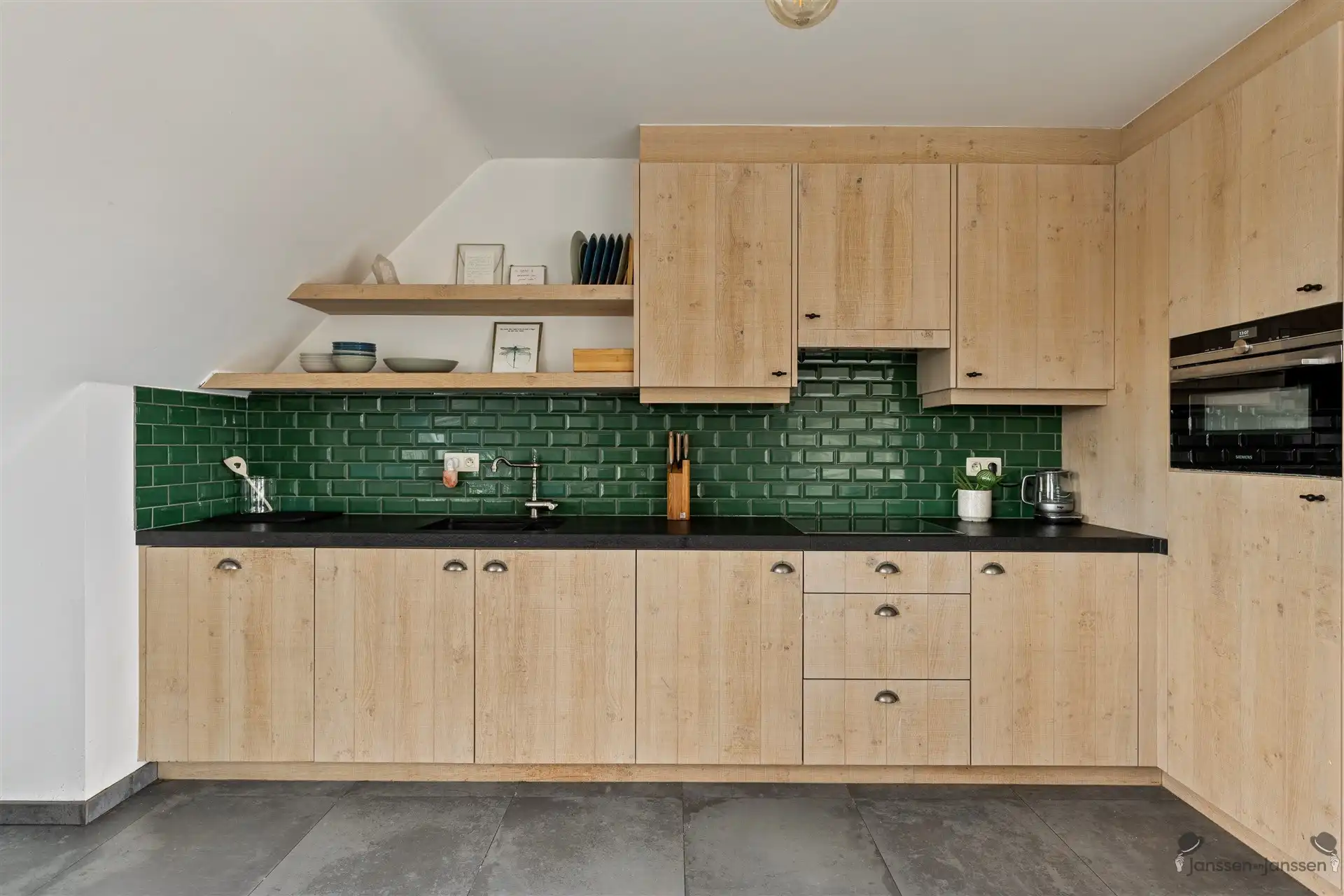 Ruim nieuwbouw appartement met 2 slaapkamers (bemeubeld)  foto 7