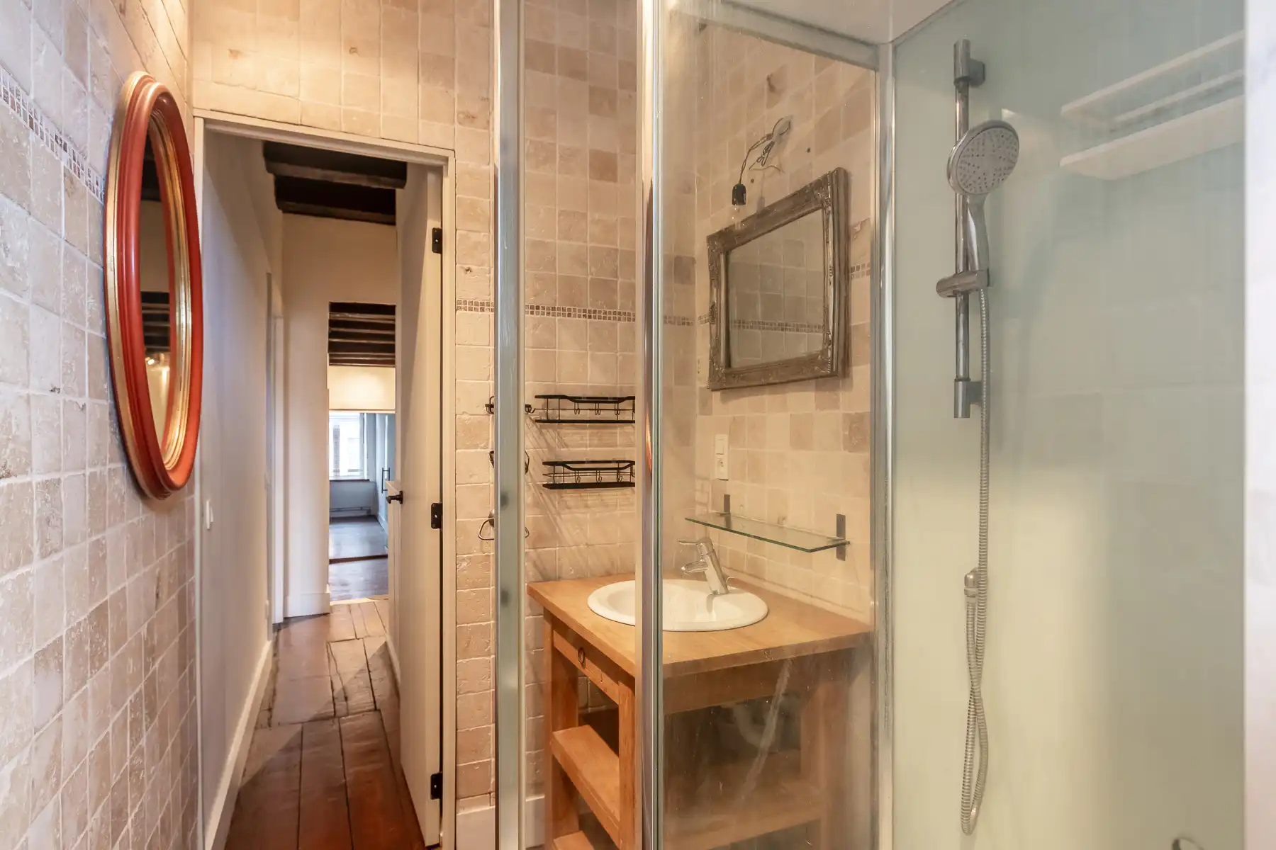 Grote woning met tal van mogelijkheden in bruisend centrum foto 21