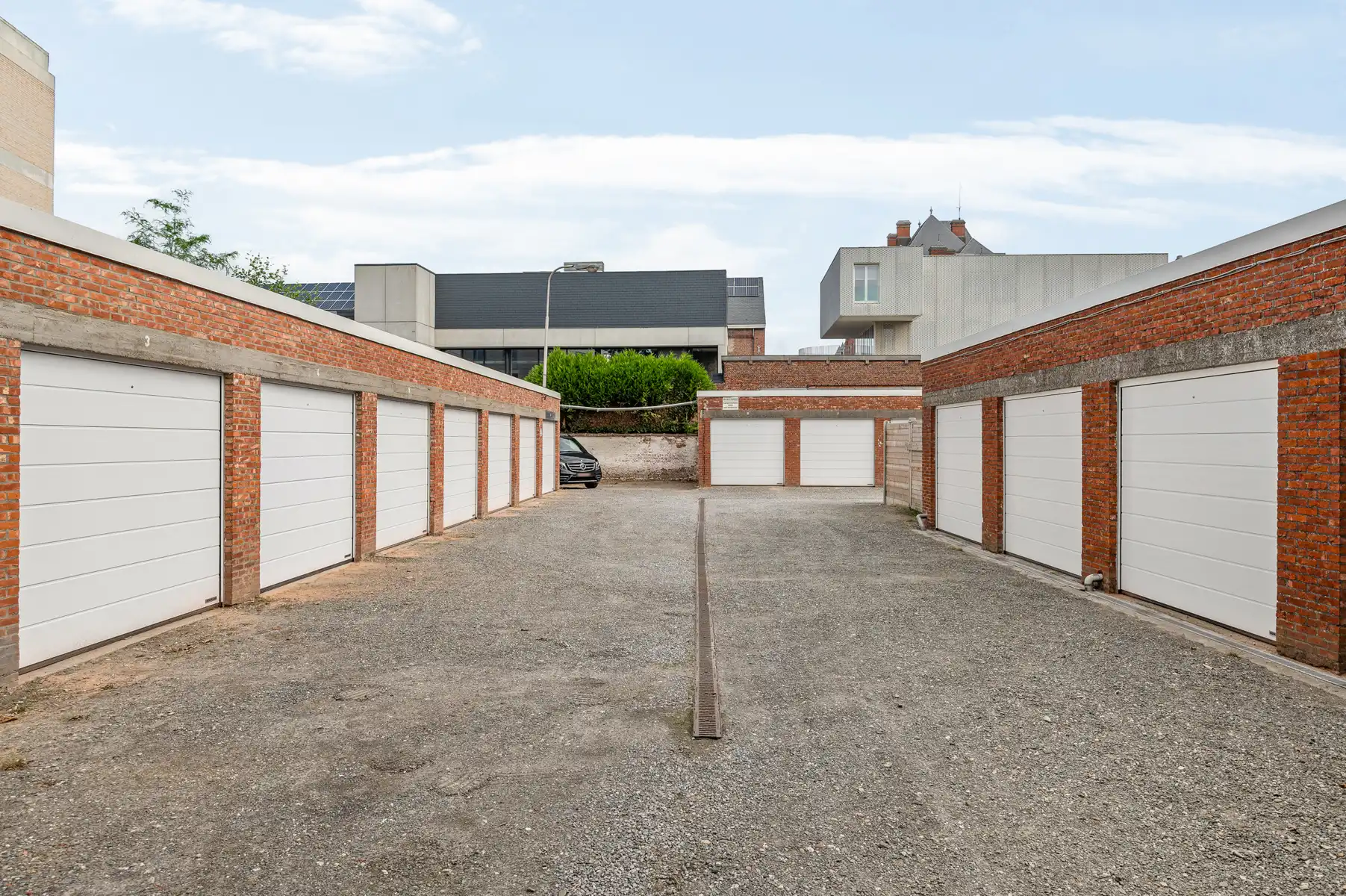 Garageboxen met maximaal laadvermogen in het centrum.  foto 6