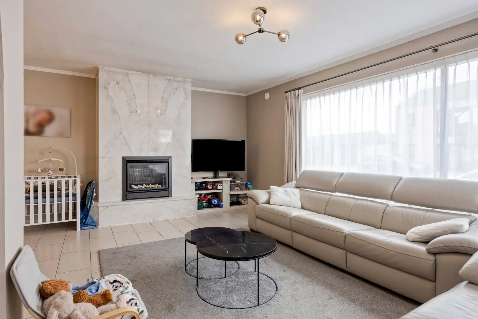 Instapklaar gelijkvloers appartement met 2 slpks en garage, rustig gelegen te OLV Olen ! foto 5