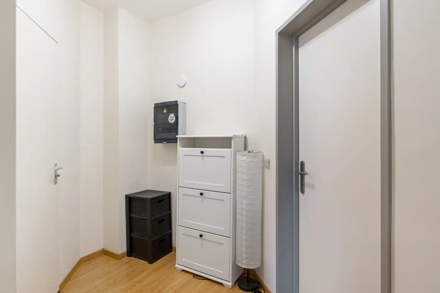Instapklaar app. op 1e verd. met 2 slpk., balkon en garagebox foto 19
