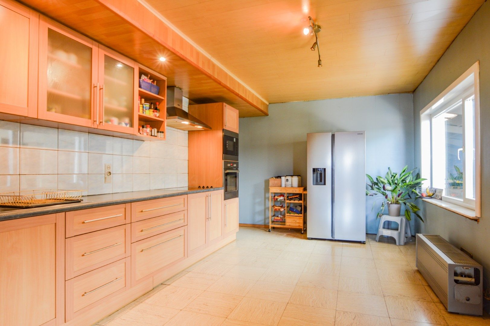 Ruime woning met loods op 2.535 m² in landelijke omgeving te Eernegem foto 6