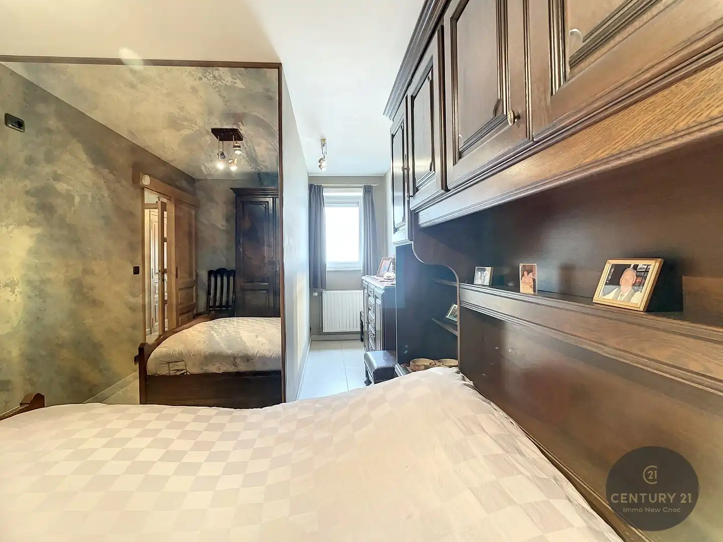 SUBLIEM 3 slaapkamer appartement met mogelijkheid aankoop RUIME GARAGEBOX foto 12