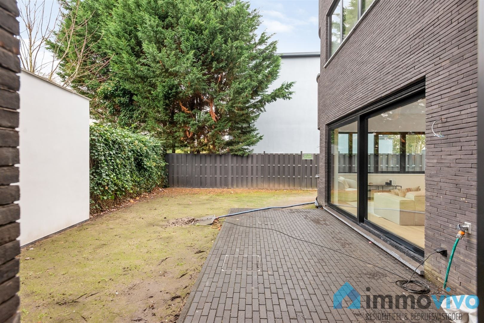 Totaalgerenoveerd gelijkvloersappartement met mooie tuin in Elsdonkwijk foto 7